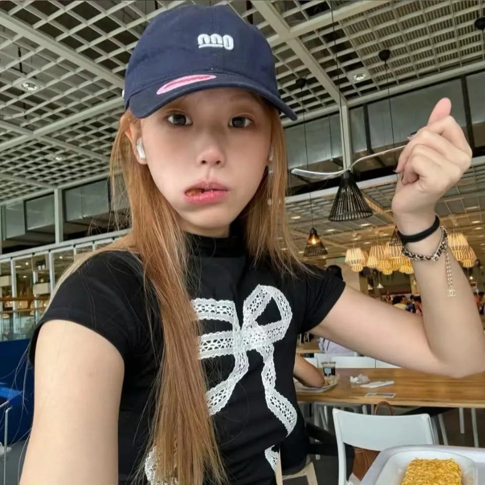 船娘雯蔚